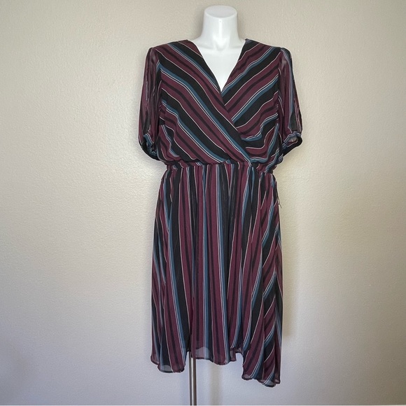 LANE BRYANT STRIPED SURPLICE DRESS - Picture 1 of 6